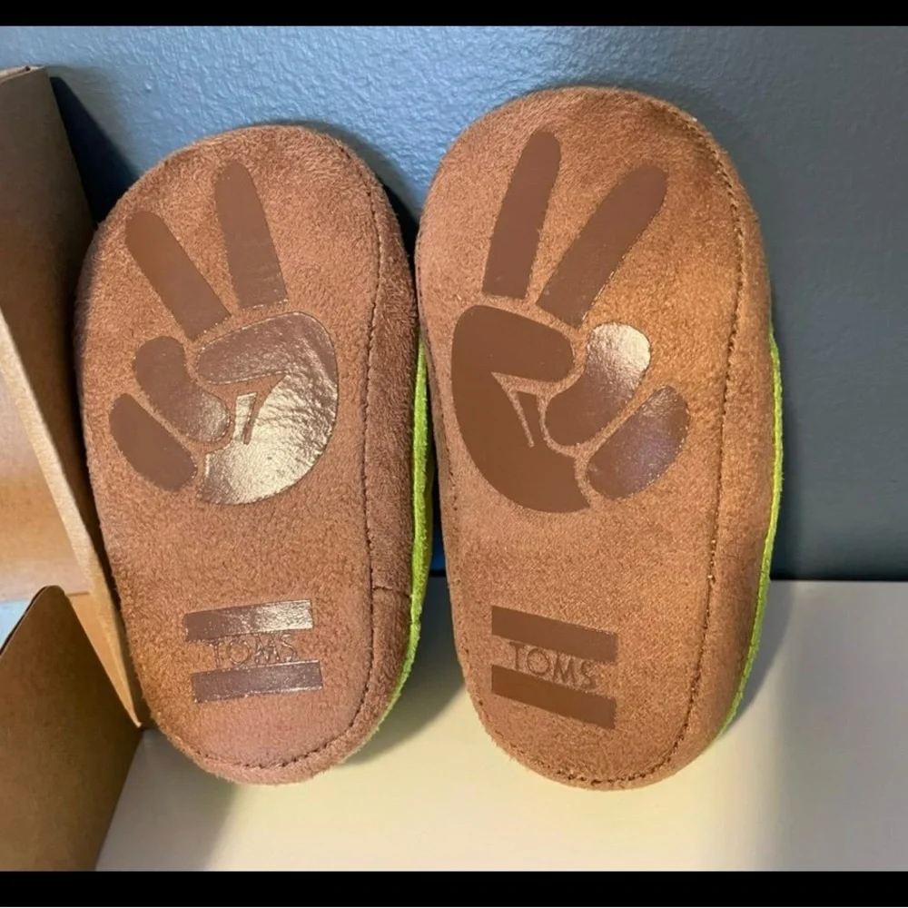 Toms‎ pinto baby crib shoes